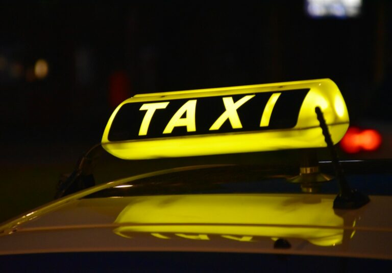 Partir en vacances en taxi : une bonne idée ?